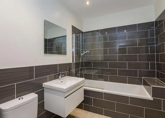 בית נופש 6 Hunter House -free Onsite Parking