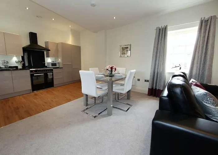 6 Hunter House -free Onsite Parking *